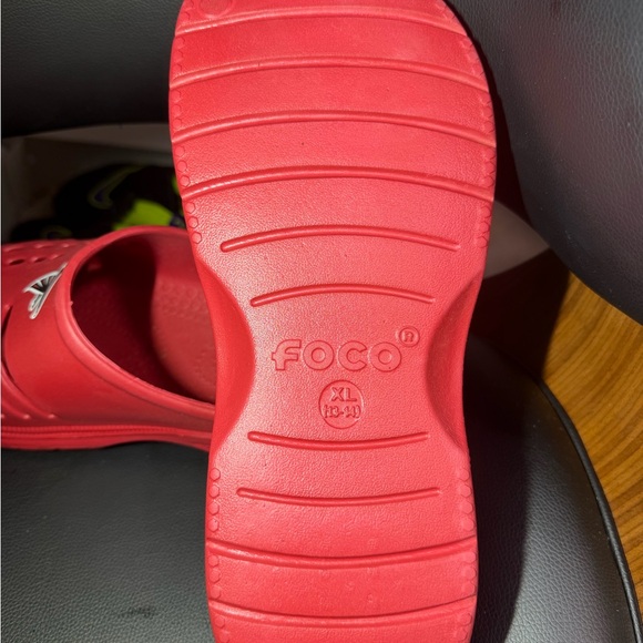 Atlata Falcons NFL Logo Slides Shoes Sandals Loafer Size 13-14 NWT - Picture 6 of 8